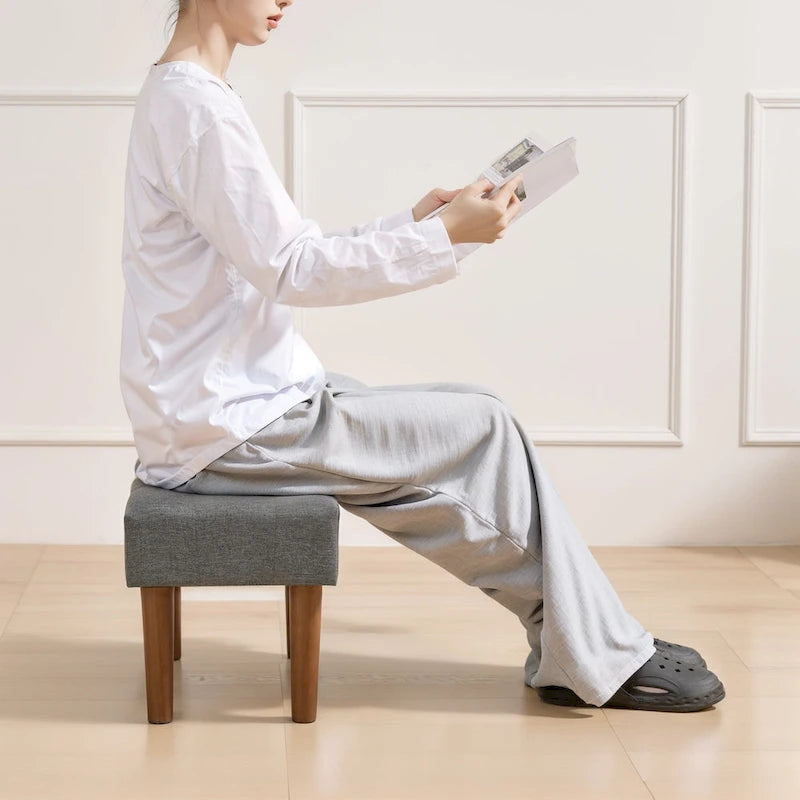 Small Foot Stool Ottoman, Linen Ottoman Foot Rest with Legs, Rectangle Upholstered Footrest for Couch, Living Room, Under Desk