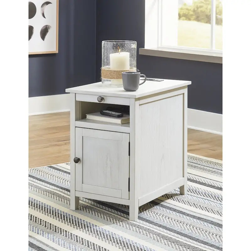 Signature Design by Ashley Treytown Chairside End Table - 16W x 24D x 24H