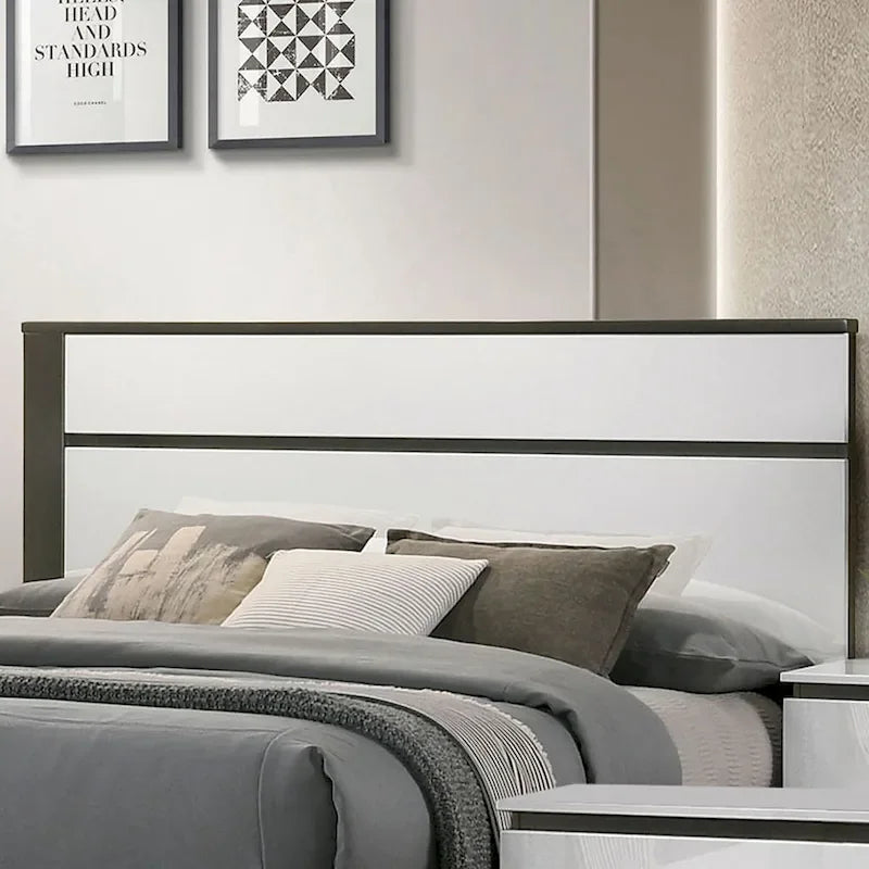 Conjira Modern White Wood 3-Piece Platform Bedroom Set (USB) by Furniture of America
